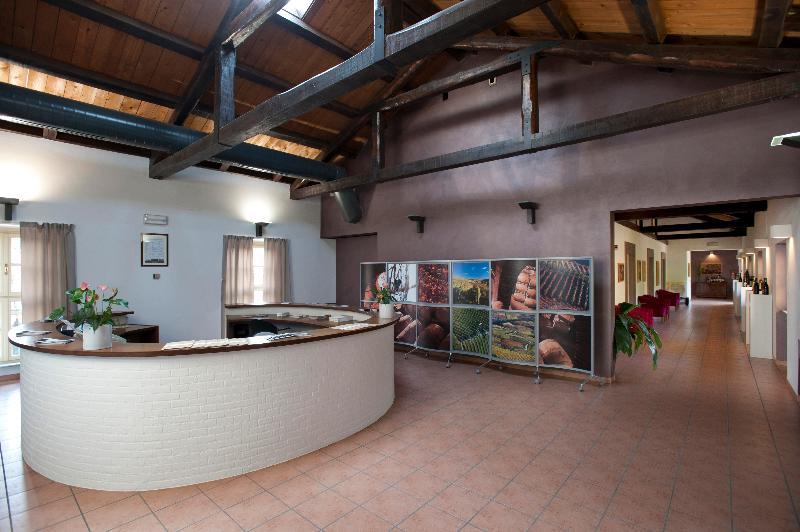 Villaggio Narrante - Le Case Dei Conti Mirafiore Serralunga d'Alba Exterior foto